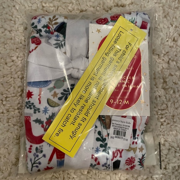 Pottery barn nutcracker pajamas 9-12 months , brand new never opened - Picture 4 of 5